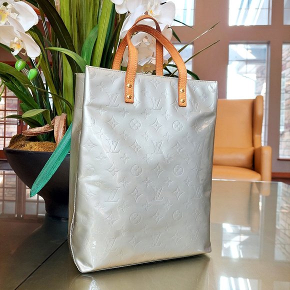 Louis Vuitton Handbags - Louis Vuitton Silver Green Vernis Reade Tote